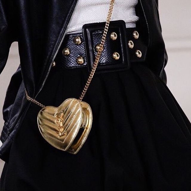 a-closer-look-at-yves-saint-laurent-love-heart-chain-bag-5