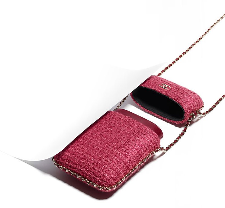 chanel-tweed-phoneholders-5