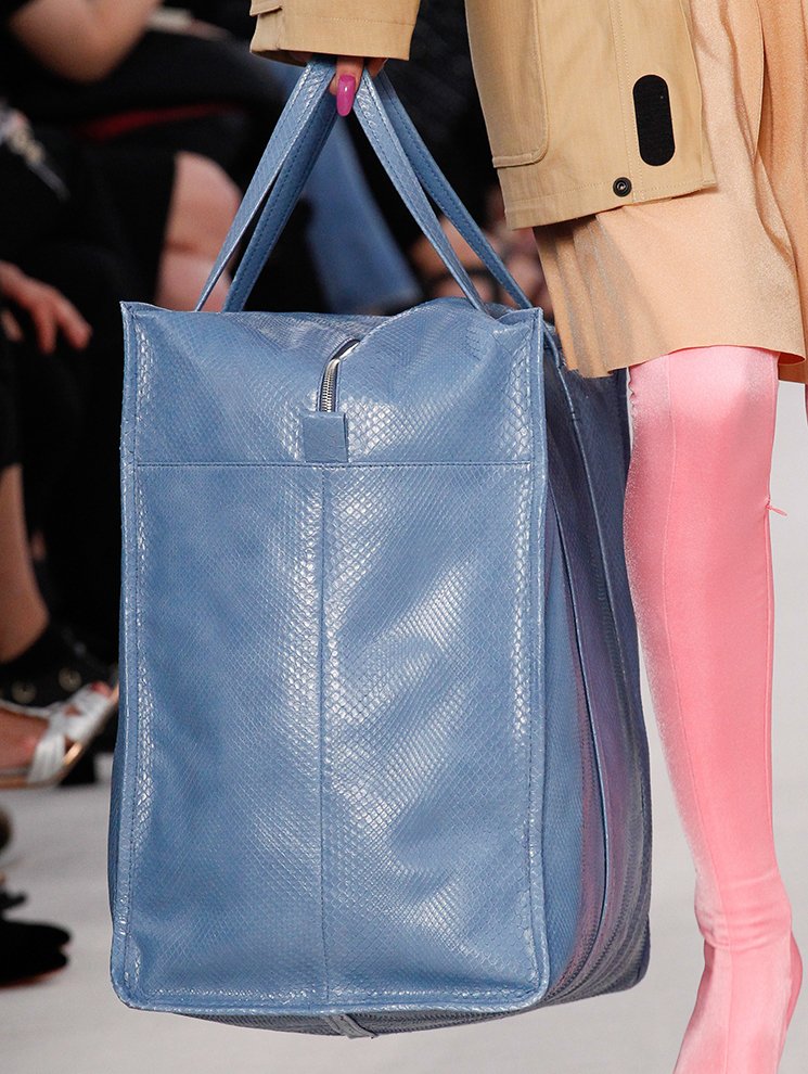 balenciaga-spring-2017-runway-bag-collection-12