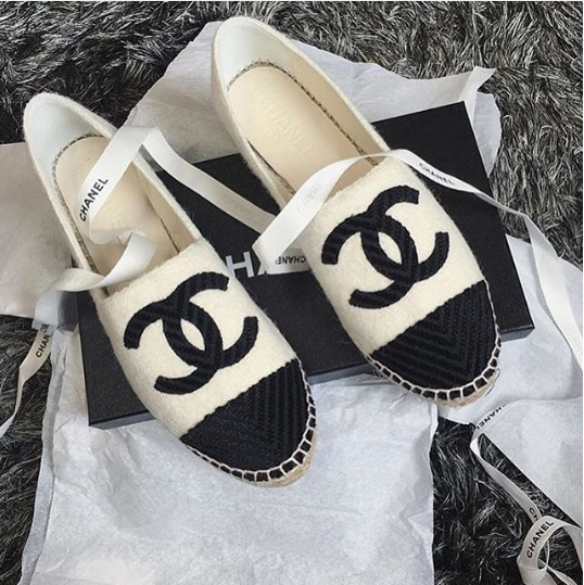 chanel-black-white-fabric-espadrilles