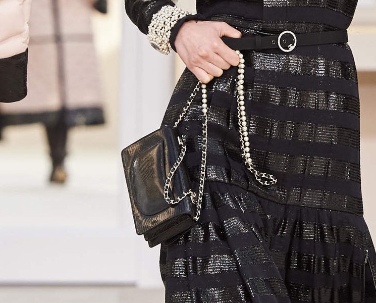 chanel-fantasy-pearls-flap-bag-2