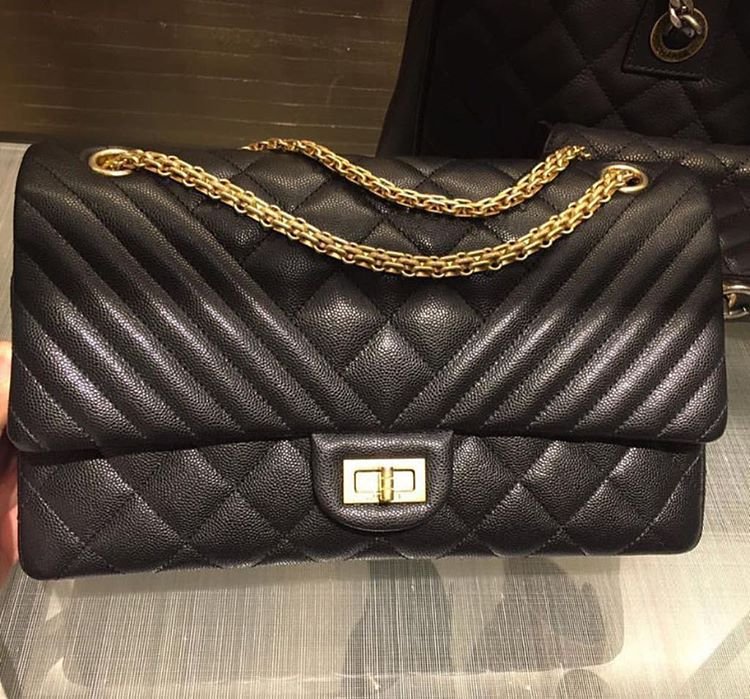 chanel-reissue-2-55-bi-quilted-flap-bag