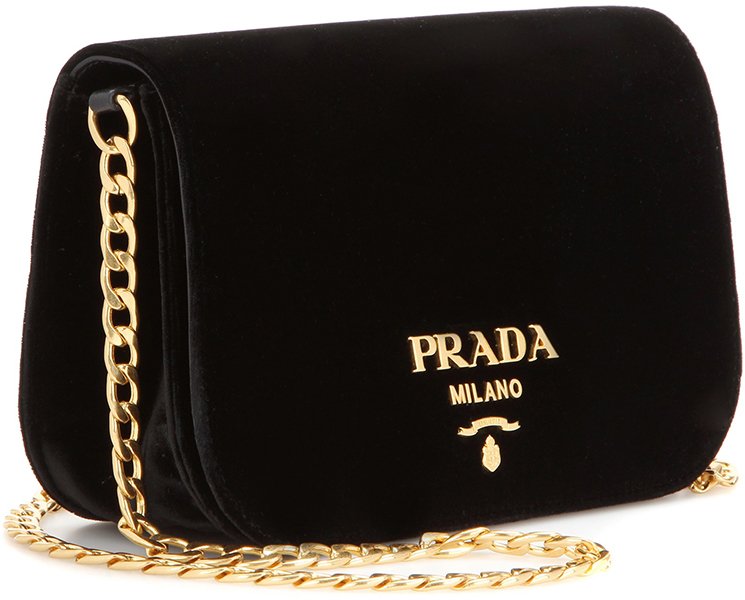 prada-velvet-shoulder-bag-2