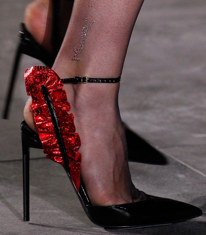 saint-laurent-feather-pumps-7