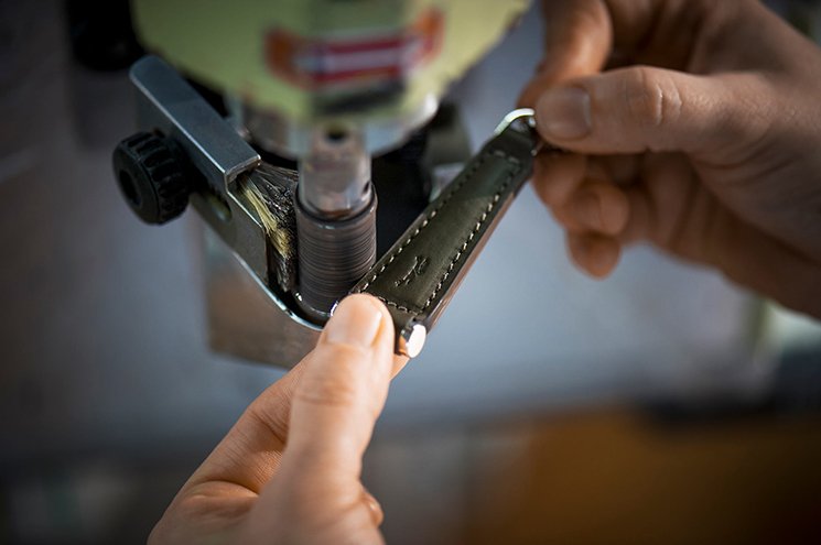 the-making-of-longchamp-paris-premier-bag-2