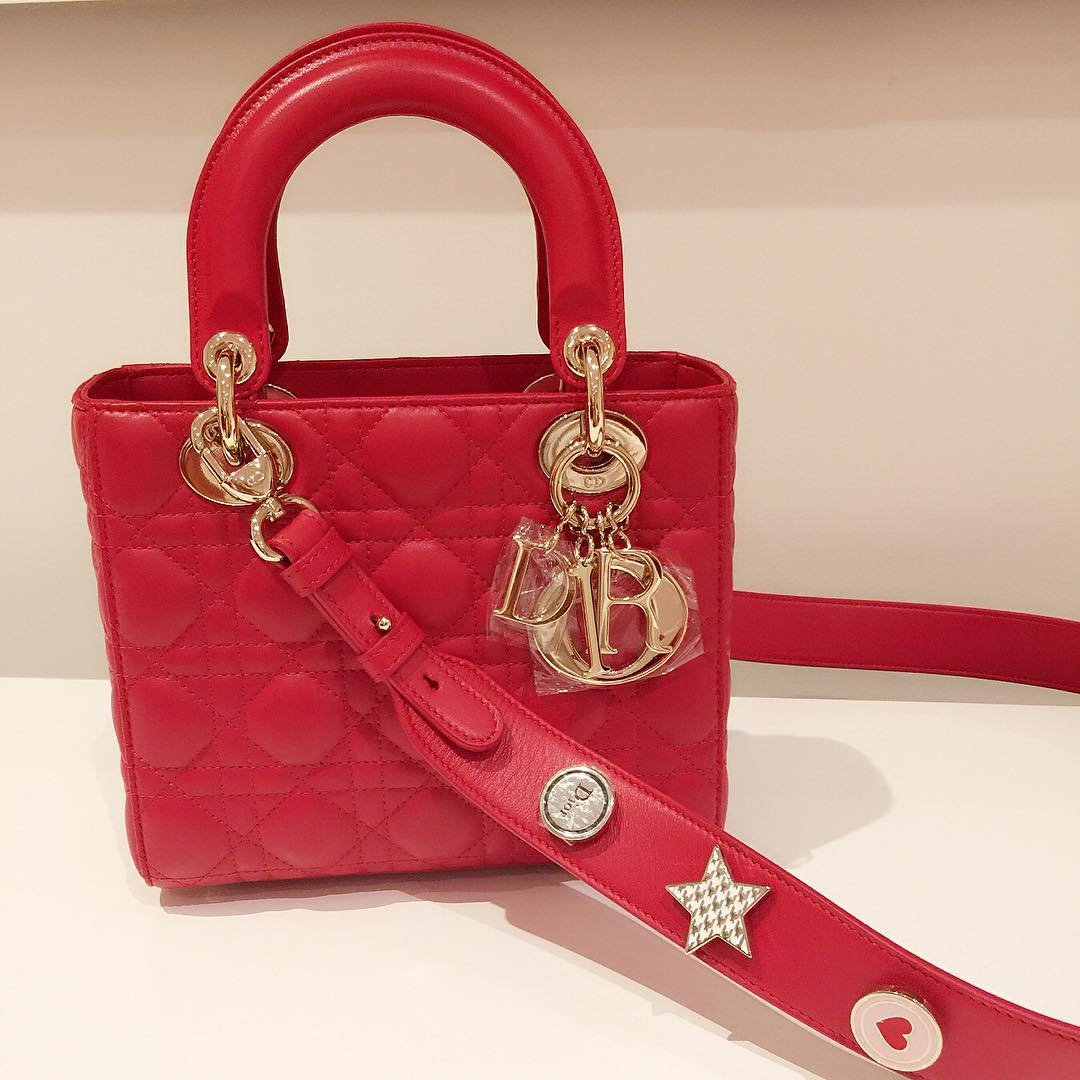 a-closer-look-my-lady-dior-bag-and-lucky-badges-10