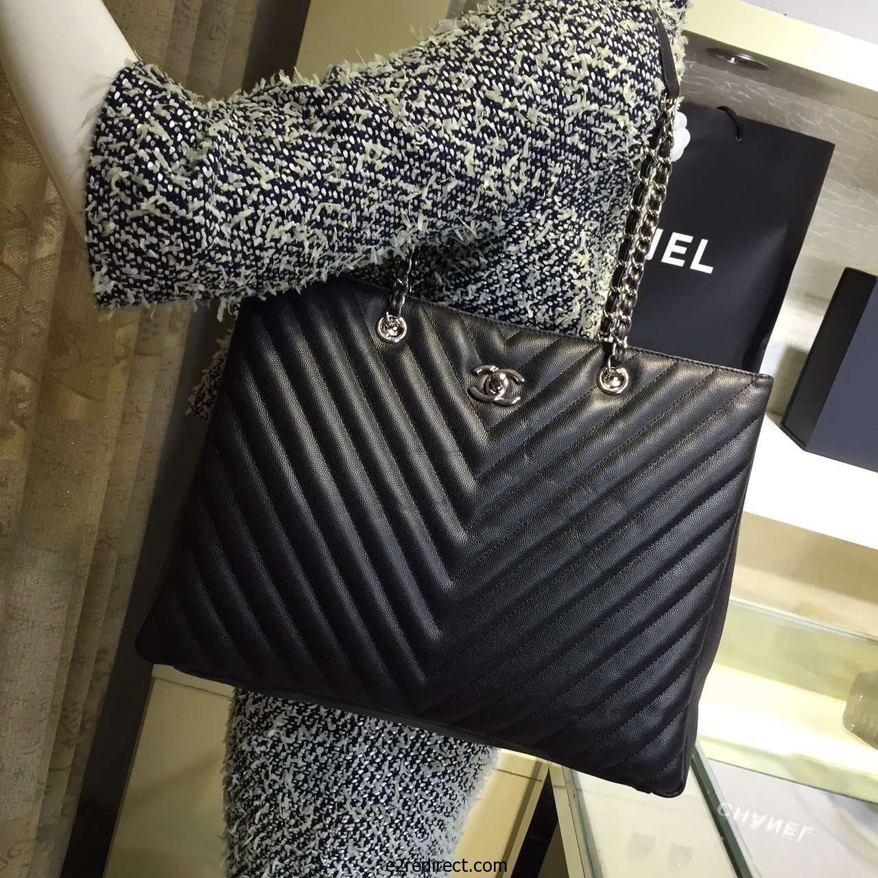 chanel-large-classic-tote-bag-5