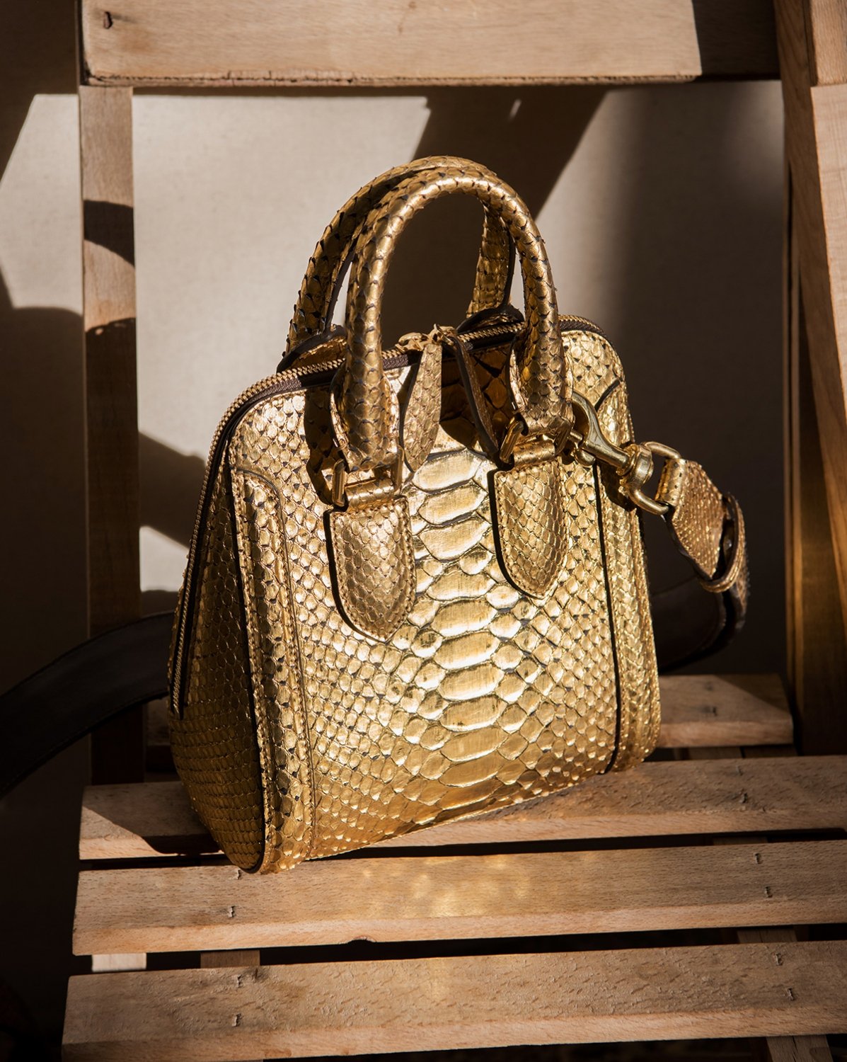 alexander-mcqueen-gold-heroine-bag