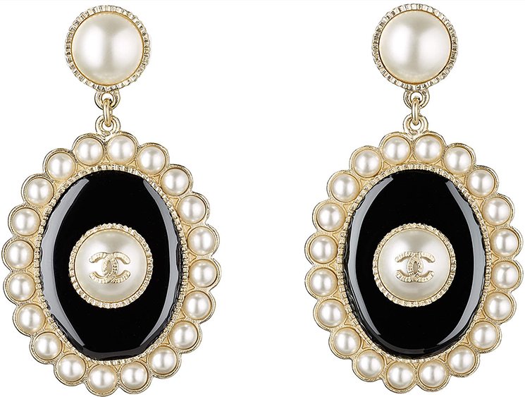 chanel-cruise-2017-earring-collection-4