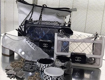 Chanel Transparent Beauty Lock Bag thumb