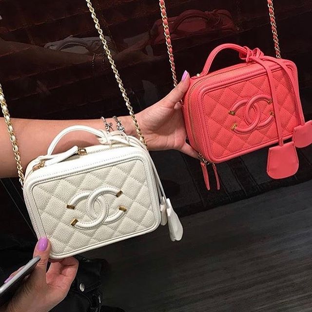 Chanel-CC-filigree-bag