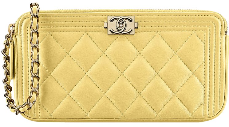 Boy-Chanel-Clutch-with-Chain