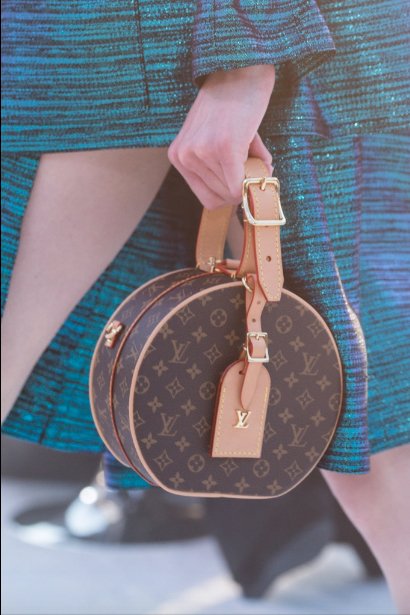 Louis-Vuitton-Cruise-2018-Runway-Bag-Collection-30