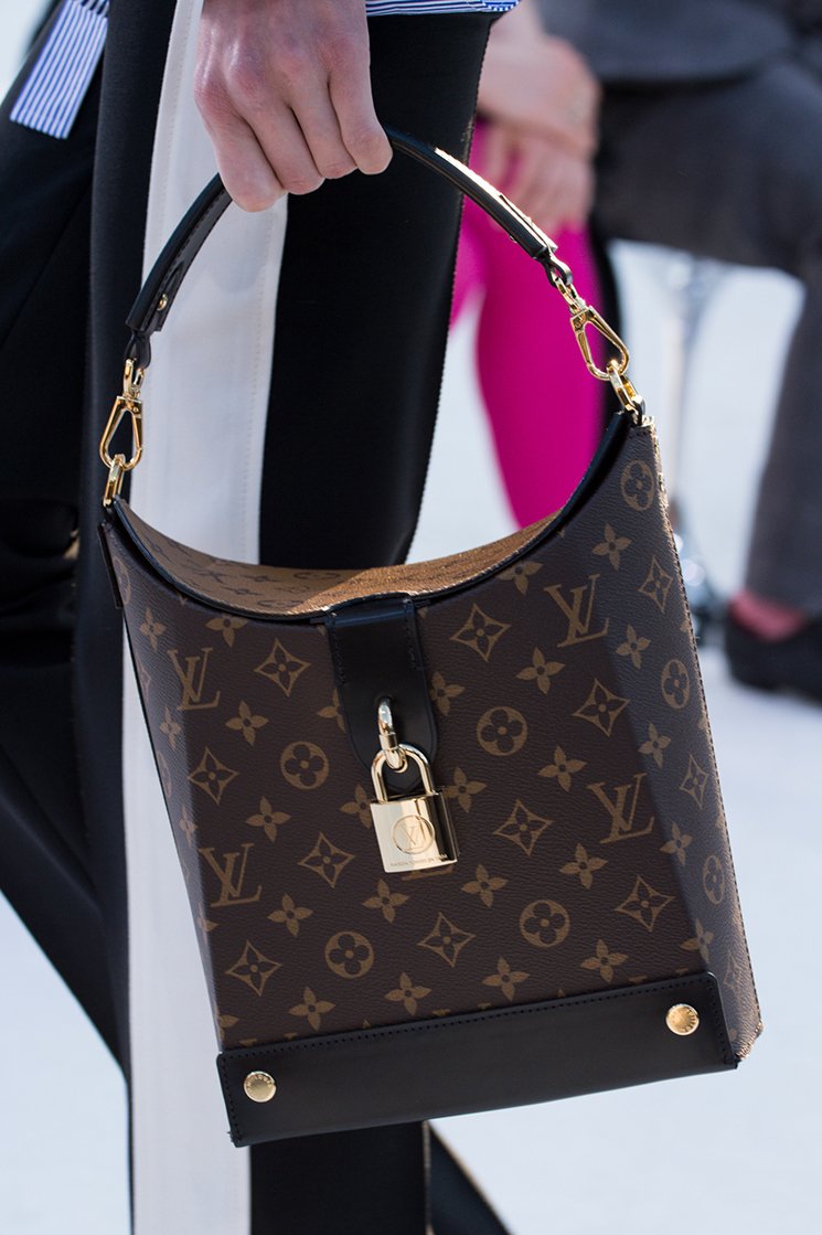 Louis-Vuitton-Cruise-2018-Runway-Bag-Collection-4