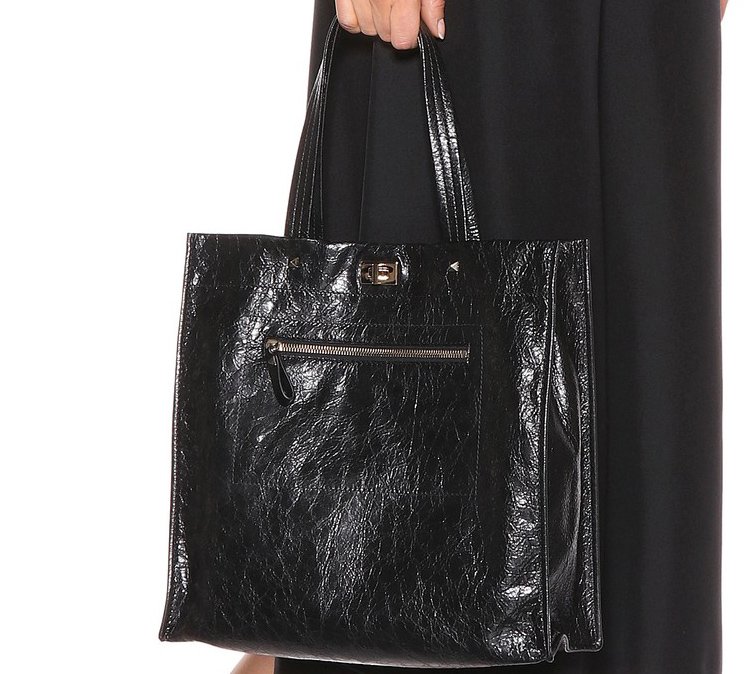 Valentino-Garavani-Leather-Shopper-5