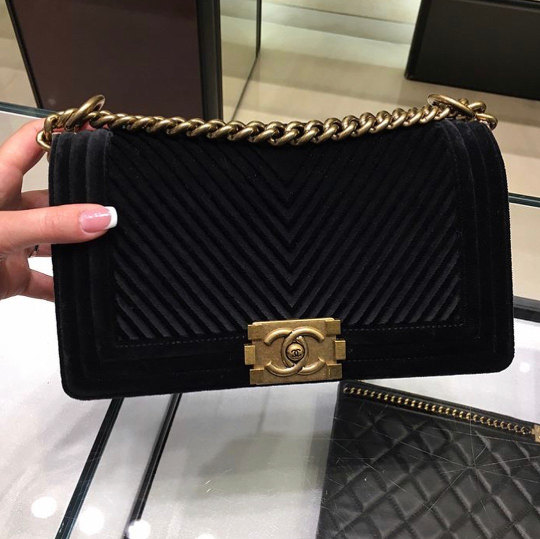 Boy-Chanel-Chevron-Flap-Bag