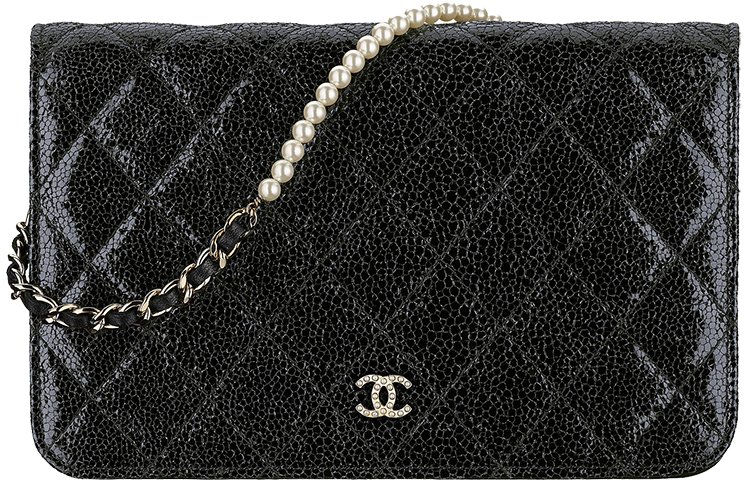 Chanel-Pearl-Wallet-On-Chain-3