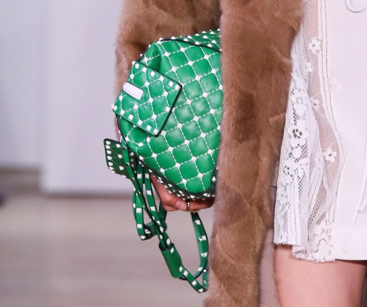 Valentino-Resort-2018-Runway-Bag-Collection-14