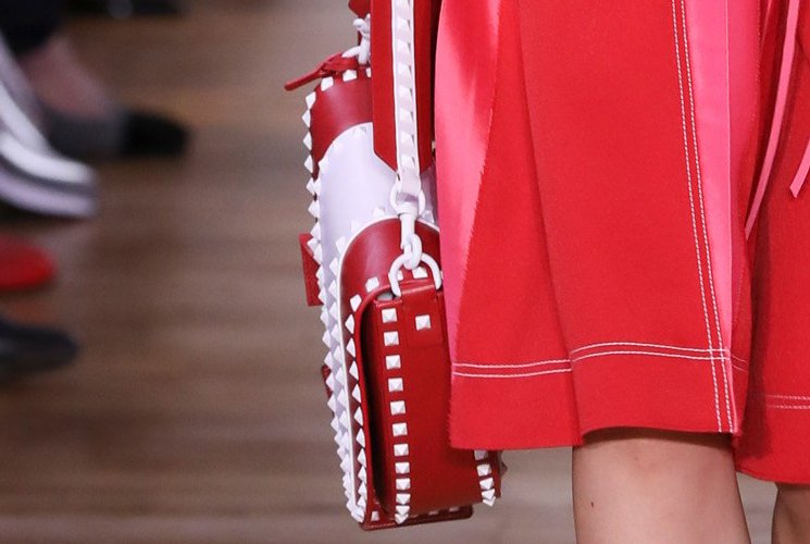 Valentino-Resort-2018-Runway-Bag-Collection-9