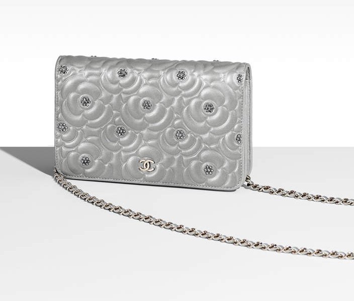 Chanel-Diamante-Camellia-Quilted-WOC-3