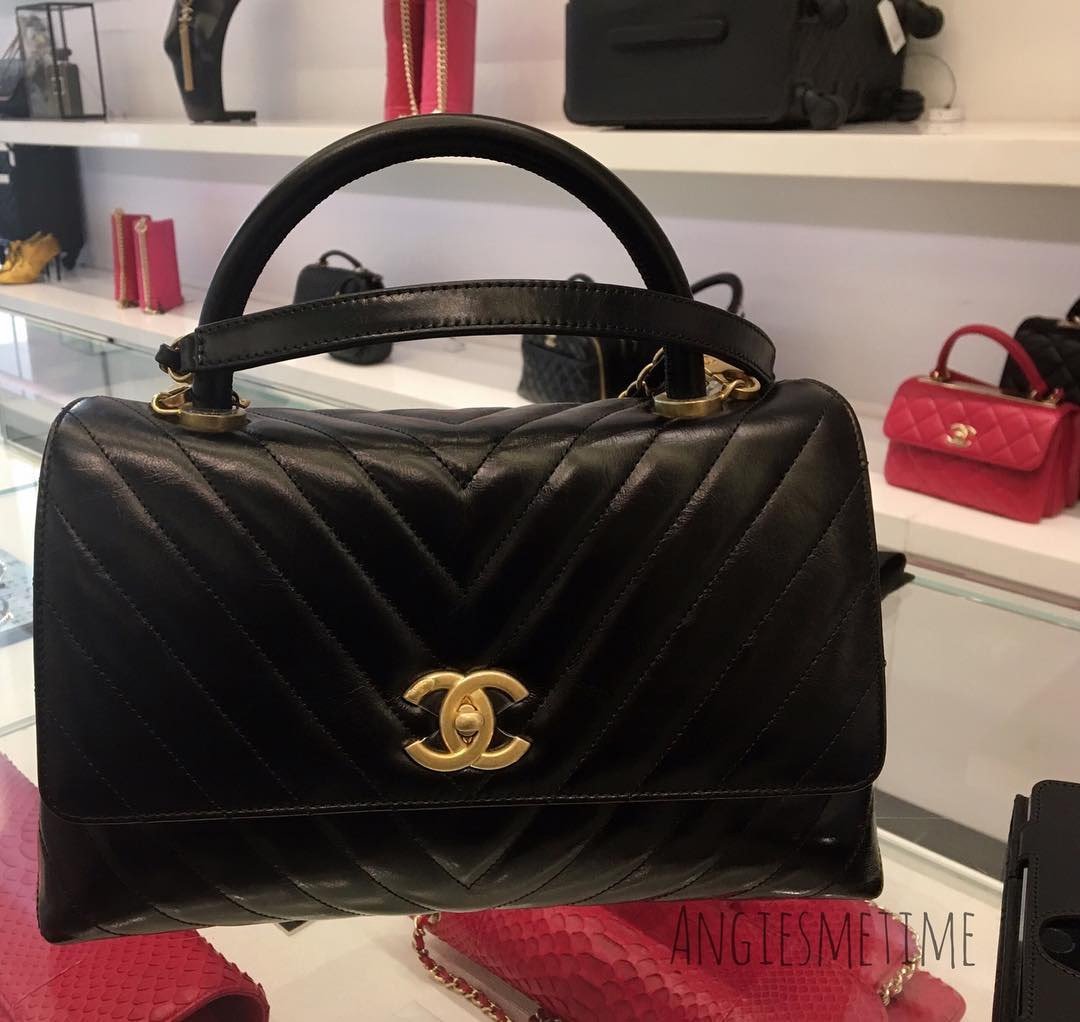 Chanel-Reversed-Chevron-Coco-Handle-Bag-2