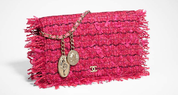 Chanel-Tweed-Classic-Quilted-WOC-with-Charm-3