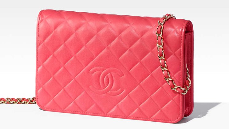 Here’s-Your-Second-Chance-To-Get-The-Chanel-Diamond-CC-WOC-2