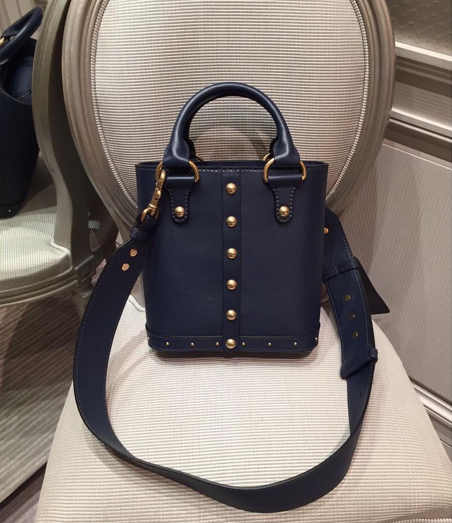 What-We-Think-About-This-New-Dior-Tote-Bag