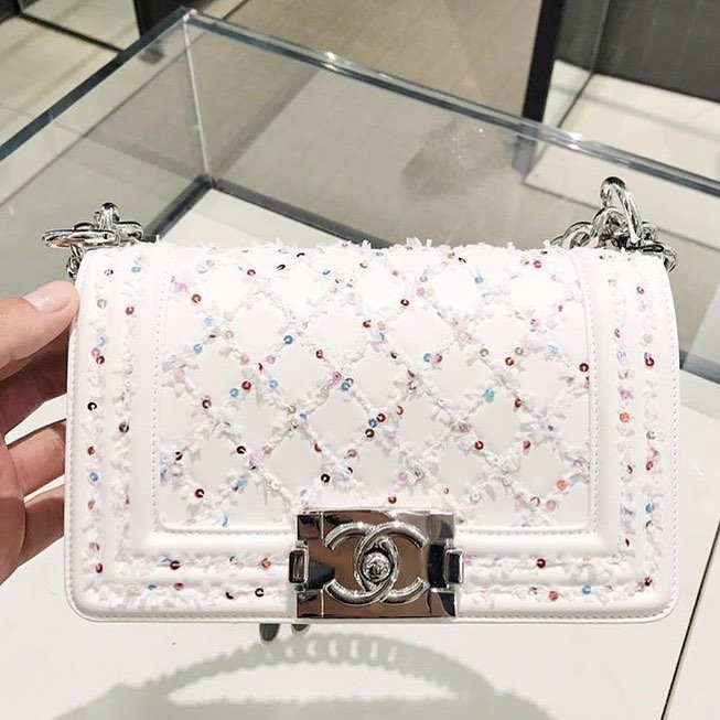 Boy-Chanel-Multicolor-Embroidered-Flap-Bag-5