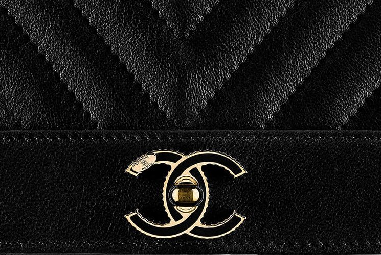 Chanel-Mademoiselle-Vintage-Chevron-WOC-3