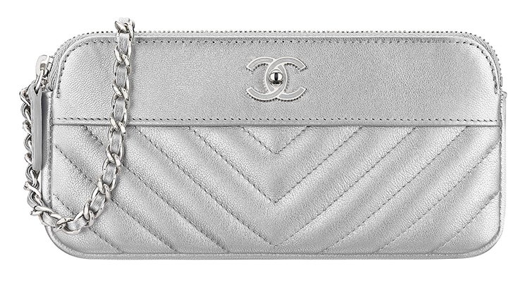 Chanel-Smooth-Chevron-Clutch-with-chain