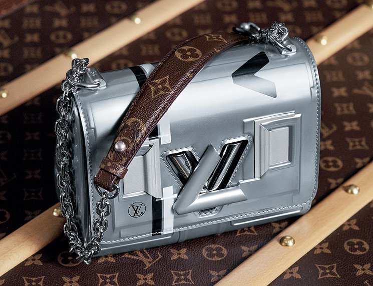 Louis-Vuitton-Futuristic-Bag-4