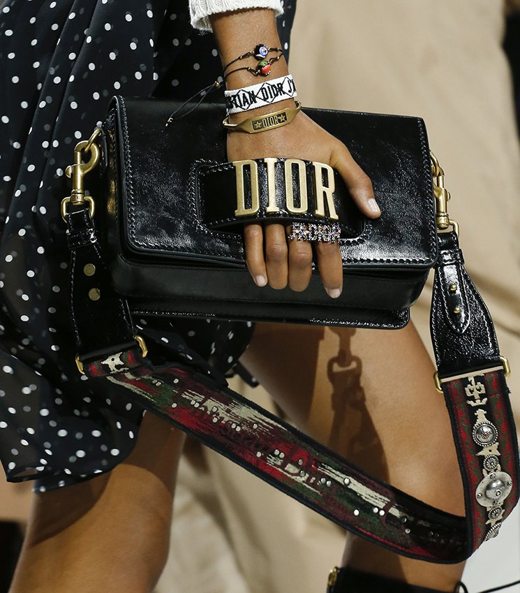 Dior-Spring-Summer-2018-Runway-Bag-Collection-18