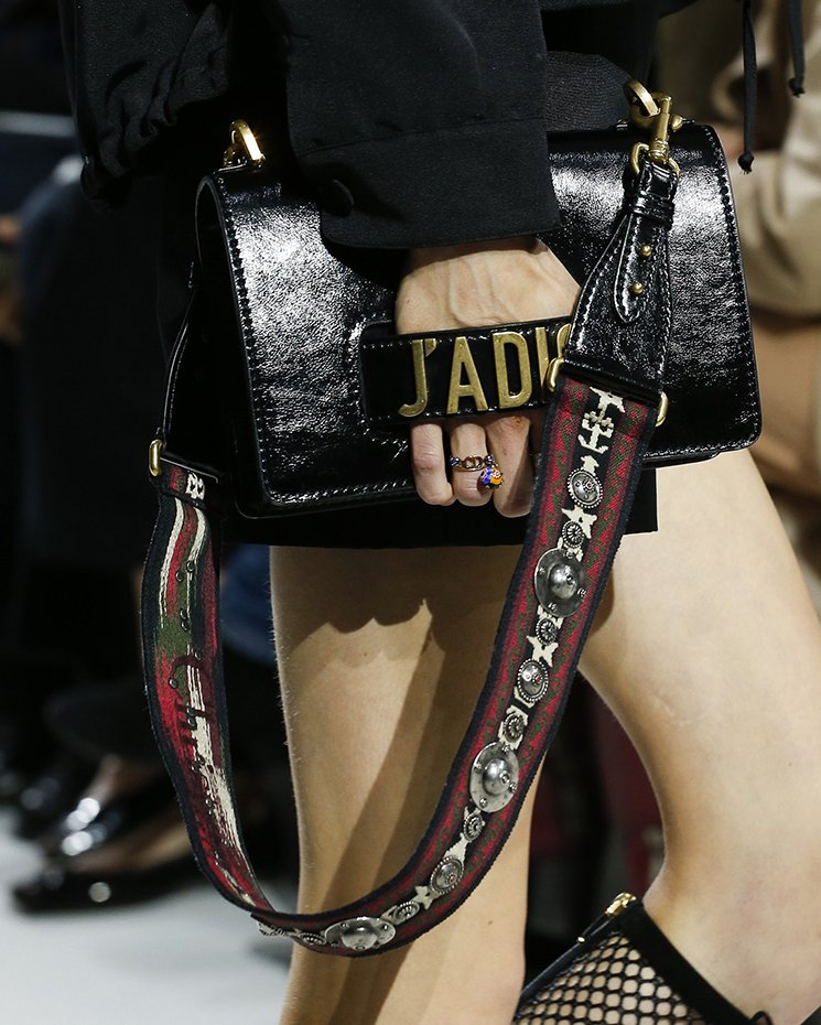 Dior-Spring-Summer-2018-Runway-Bag-Collection-8