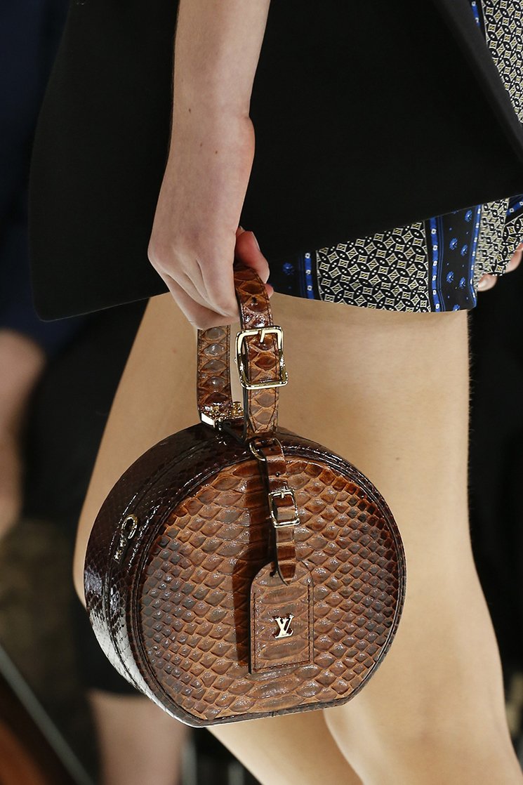 Louis-Vuitton-Spring-Summer-2018-Runway-Bag-Collection-16