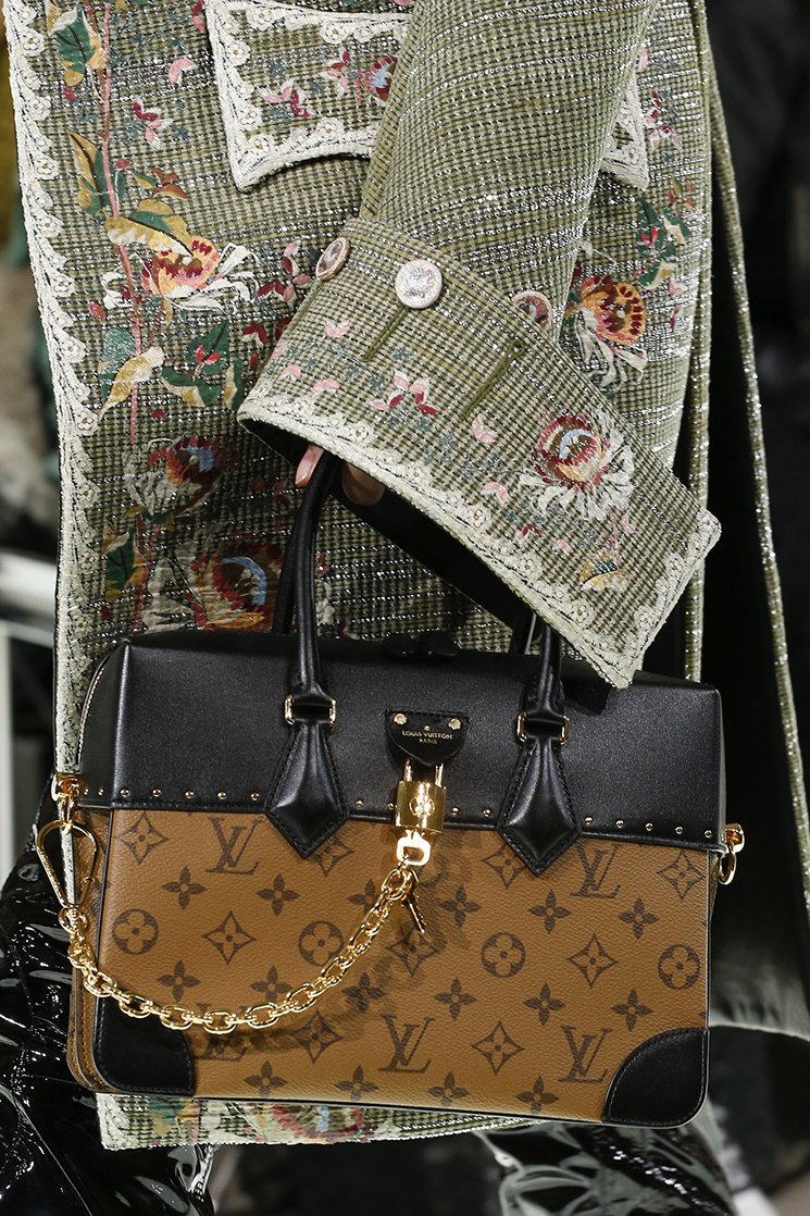 Louis-Vuitton-Spring-Summer-2018-Runway-Bag-Collection-19