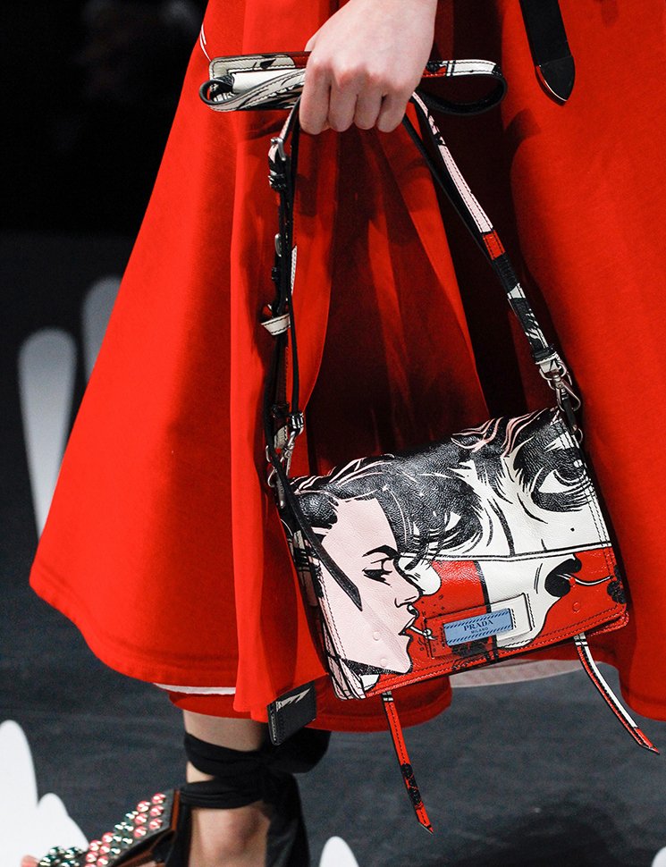 Prada-Spring-Summer-2018-Runway-Bag-Collection-40