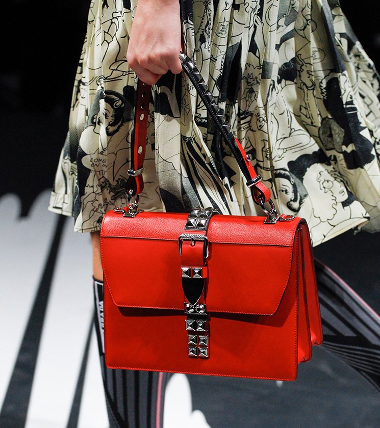 Prada-Spring-Summer-2018-Runway-Bag-Collection-44