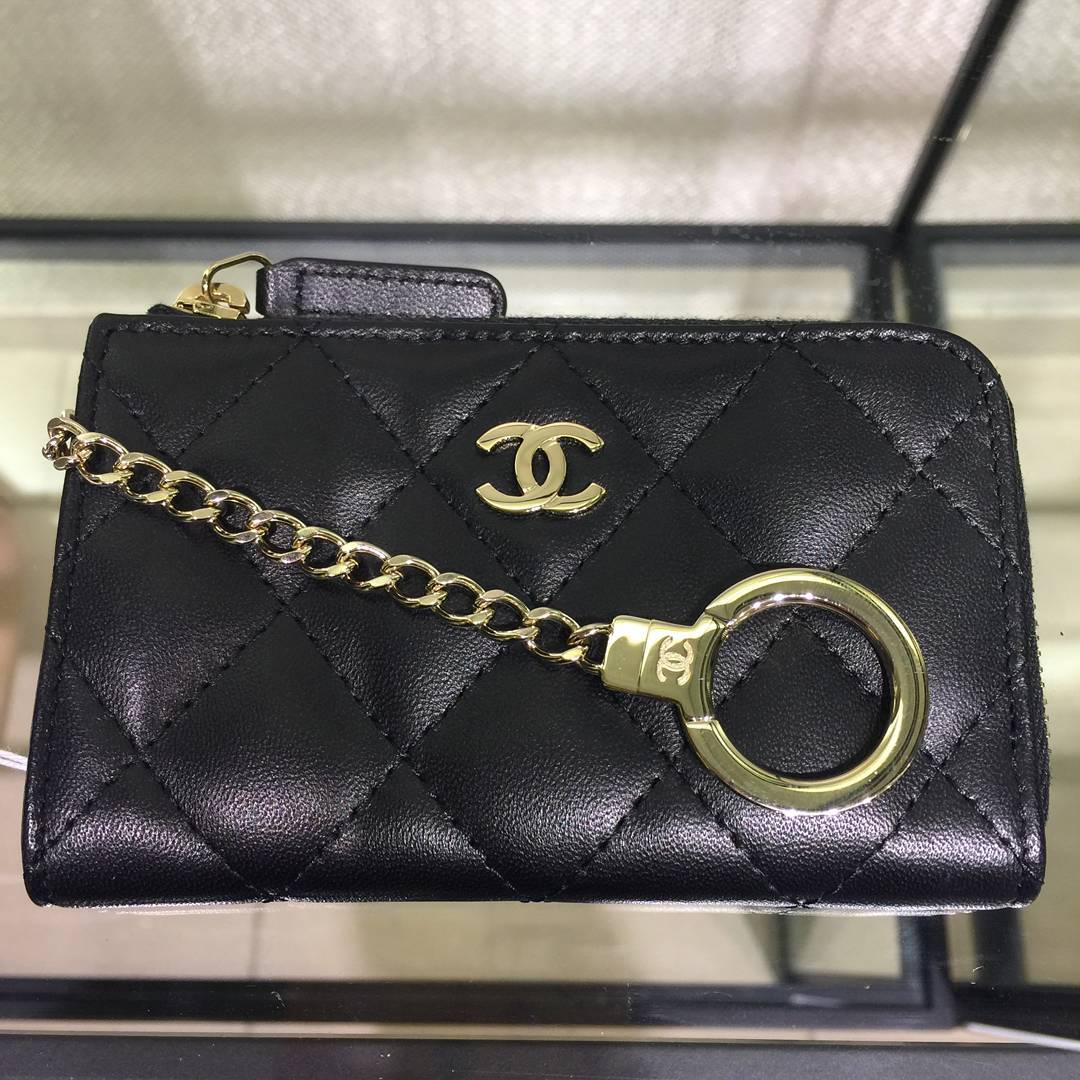 Chanel-Classic-Flap-Key-Holder