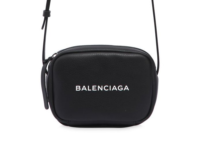 Balenciaga-Everyday-Camera-Bag-4