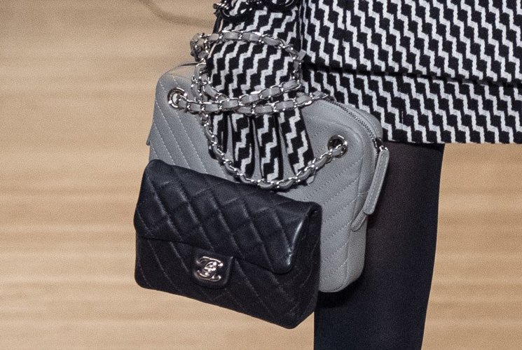 Chanel-Metiers-D_Art-2018-Runway-Bag-Collection-40