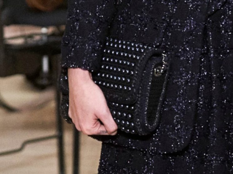 Chanel-Metiers-D_Art-2018-Runway-Bag-Collection-8