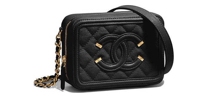 Chanel-CC-Filigree-Vanity-Clutch-With-Chain-5