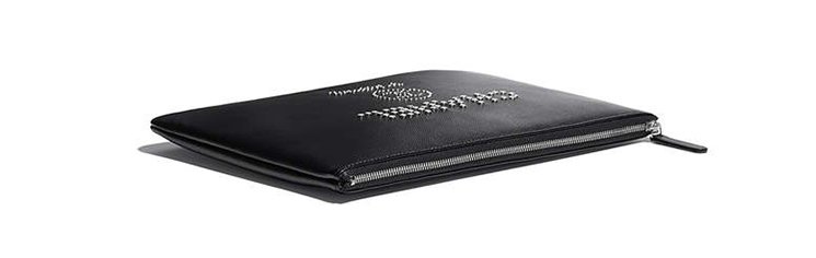 Chanel-Deauville-Studded-Logo-O-Case-3