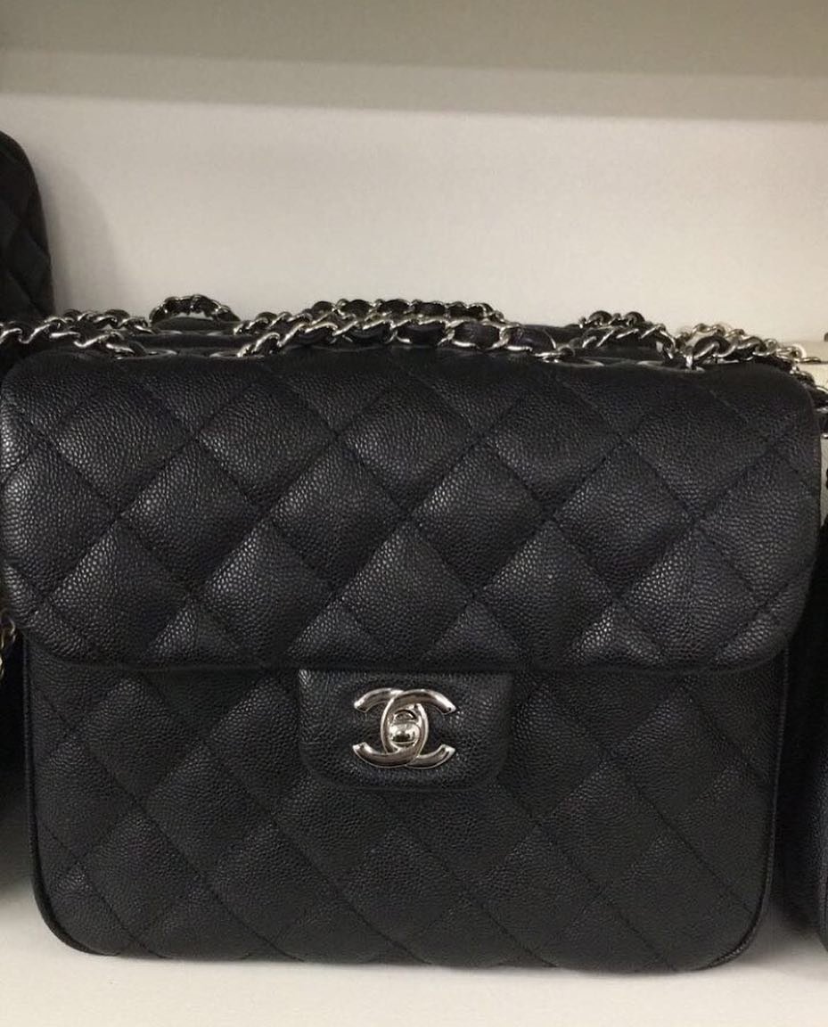 Chanel-Classic-Shoulder-Flap-Bag-5