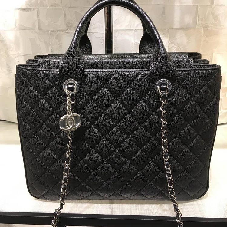 Chanel-Daily-2-Shopping-Bag