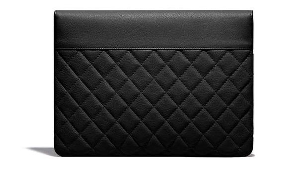 Chanel-Urban-Companion-O-Cases-3