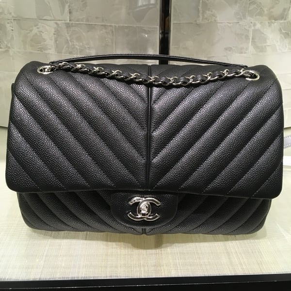 Chanel-puffy-bag-black