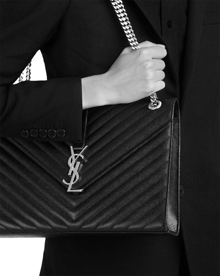 Saint-Laurent-Envelope-Chain-Bag-8