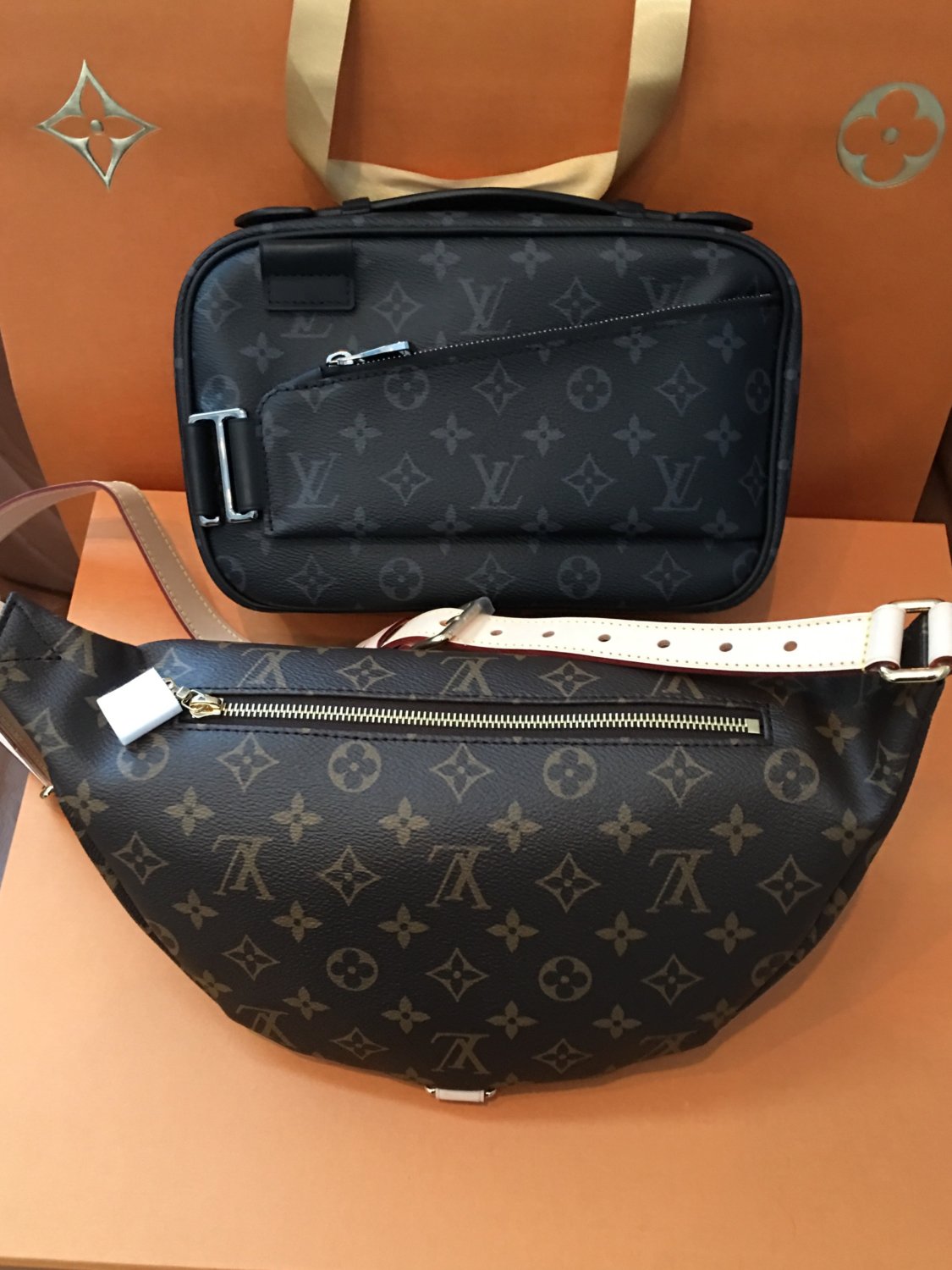 Louis-Vuitton-Bum-Bag-14